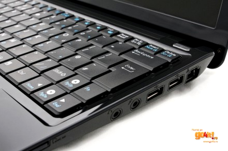 Asus Eee PC 1101HA Seashell - conectorii