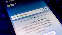 Experiment: Smartphone-urile momentului, potrivit Bing Chat. Robotul AI dă recomandări bune, dar pline de greșeli