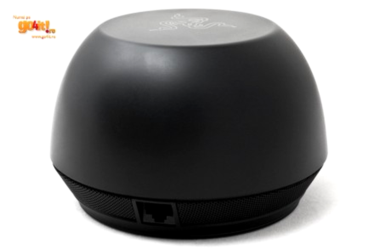 Un satelit al lui Razer Mako şi mufa de conectare