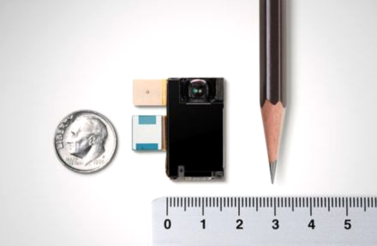 Camera de 8 MP pentru telefoane mobile