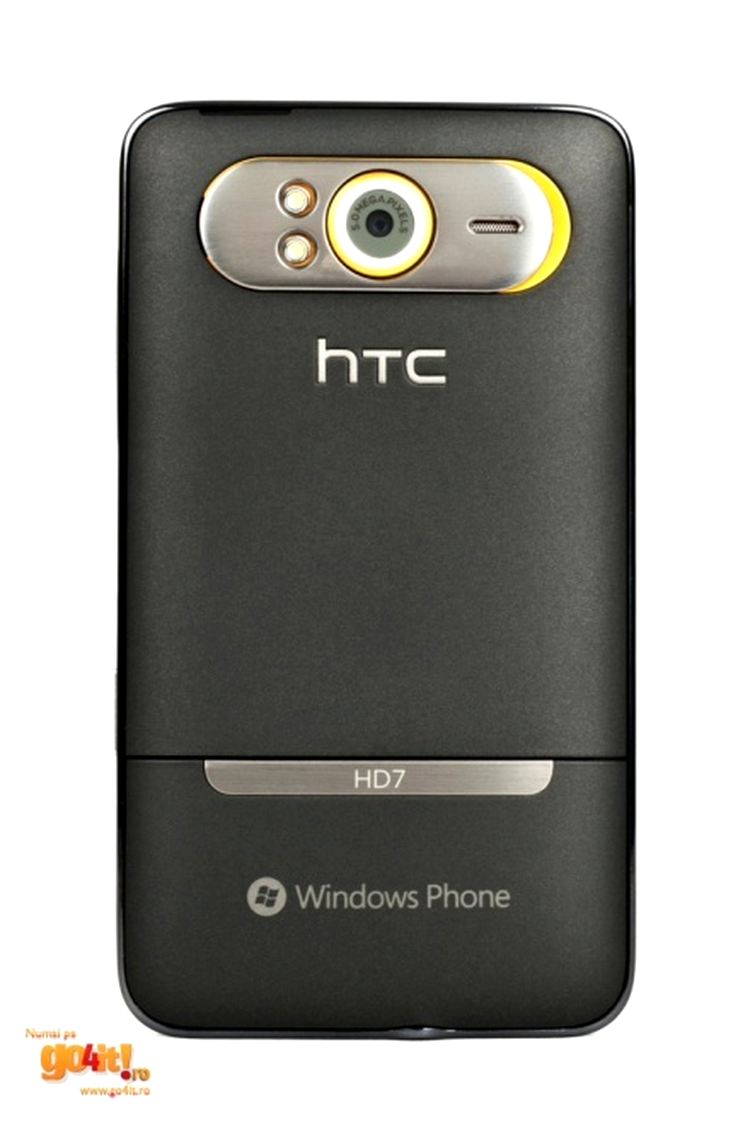 HTC HD7 - capacul din spate este din plastic