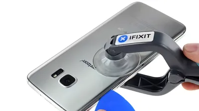 Galaxy S7 edge - cât de greu este de reparat?