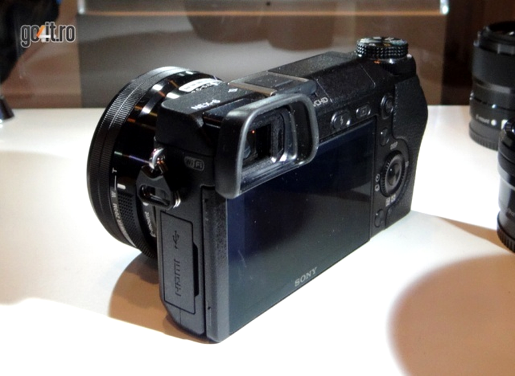 Sony NEX-6 la lansarea oficială