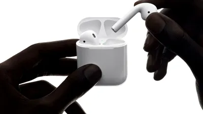Apple plănuieşte două revizii pentru căştile AirPods