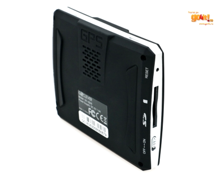 GoClever 3535 - slotul pentru carduri SD