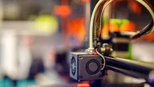 „Războinicii” imprimantelor 3D din Europa ajută Ucraina să lupte împotriva Rusiei