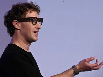 Meta plănuiește o nouă actualizare înfricoșătoare pentru ochelarii săi inteligenți: recunoaștere facială