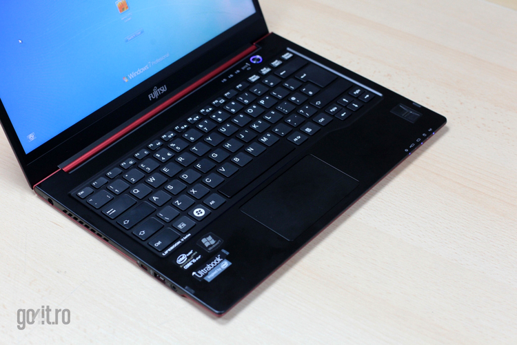 Fujitsu LifeBook U772 - tastatura chiclet