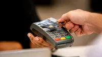 Tranzacția a fost respinsă, dar banii au dispărut din cont. Ce trebuie să verifici înainte să plătești din nou