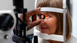 Reușită medicală în Italia: O femeie de 82 de ani și-a recăpătat vederea cu ajutorul inteligenței artificiale