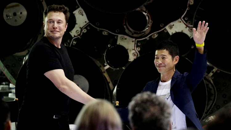 Elon Musk şi Yusaku Maezawa