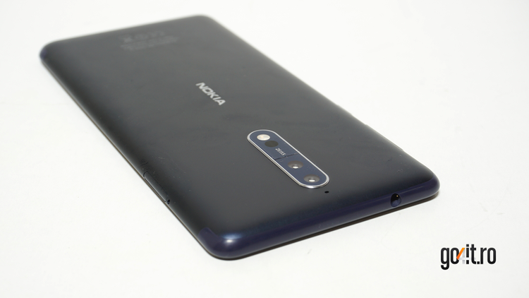 Nokia 8