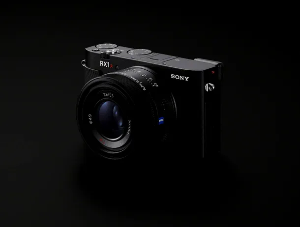 Sony RX1R III: Cameră compactă full-frame cu senzor de 61MP, obiectiv Zeiss și vizor OLED