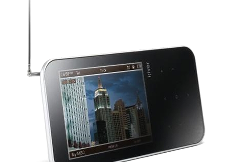 iRiver B30 - dotat cu tuner DMB TV, inutil în ţara noastră