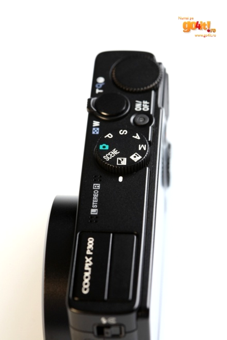 Nikon Coolpix P300 - butoanele şi rotiţele de pe latura superioară