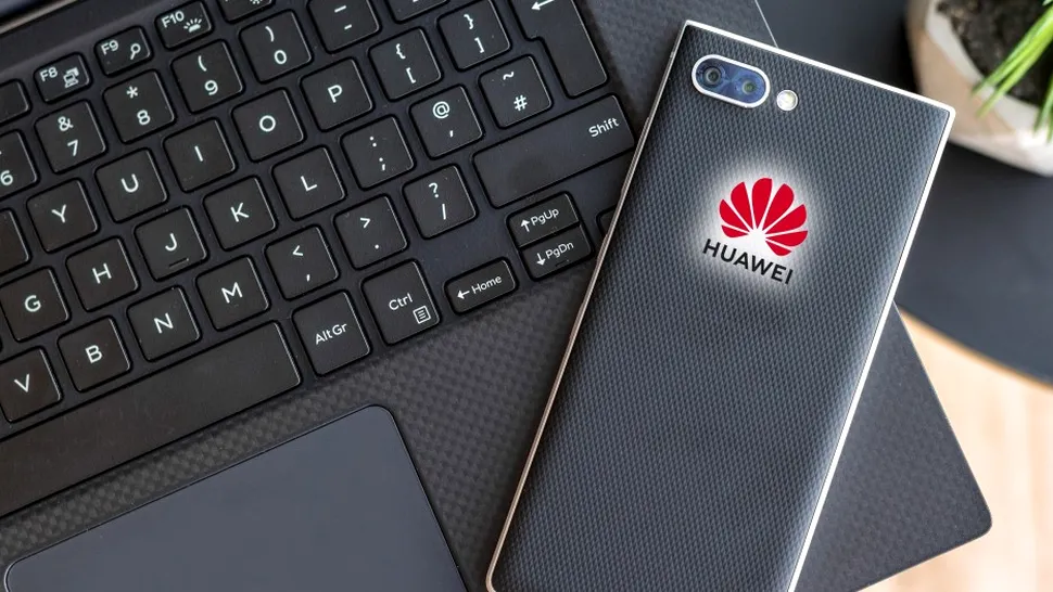 Huawei cumpără 90 de brevete de la BlackBerry