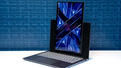 Lenovo a prezentat un laptop cu ecran rotativ și un suport inteligent