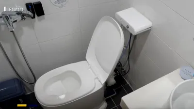 O toaletă eco transformă excrementele în energie electrică și monede digitale