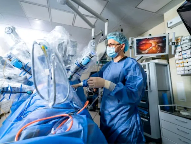 Peste jumătate din sfaturile de sănătate oferite de chatboții AI populari sunt problematice