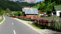 Anunț pentru cei care stau la curte! Se elimină autorizația. Primăria nu mai vine să te demoleze