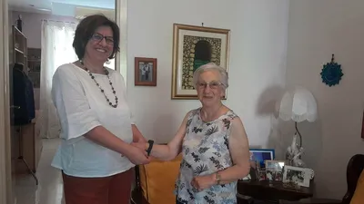 Valul de căldură din Europa: Cum tehnologia inteligentă contribuie la siguranța persoanelor vârstnice din Roma
