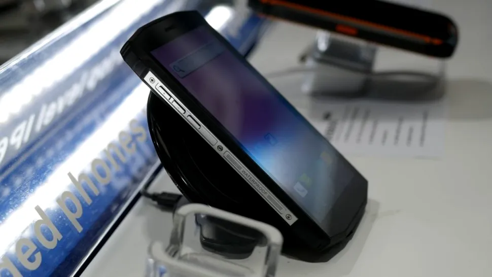 Asiaticii de la Blackview pregătesc BV9500 PRO, un smartphone aproape indestructibil,  cu acumulator de 10000 mAh 
