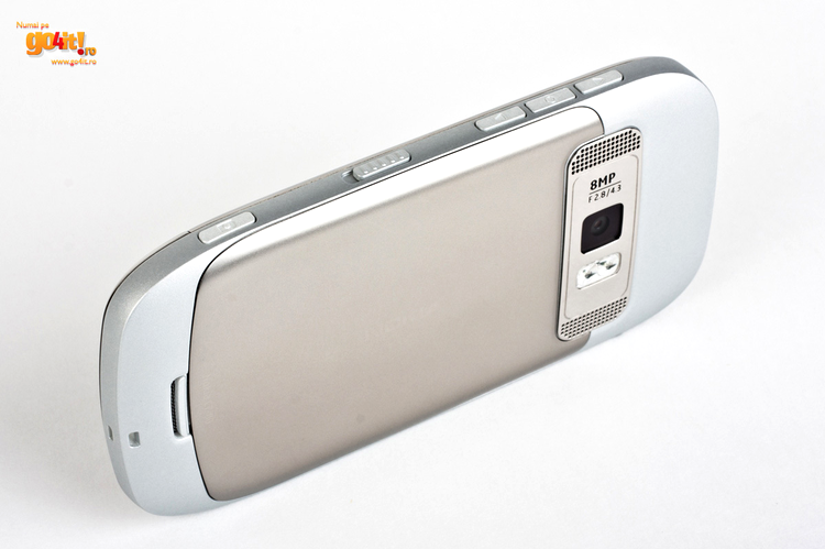 Nokia C7