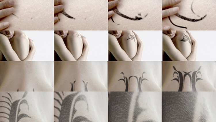 Tatuaje temporare activate de atingerile partenerului