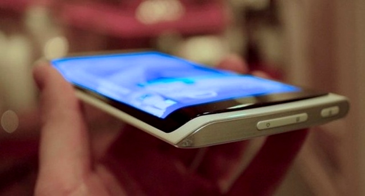 Prototip de telefon Samsung cu ecran curbat