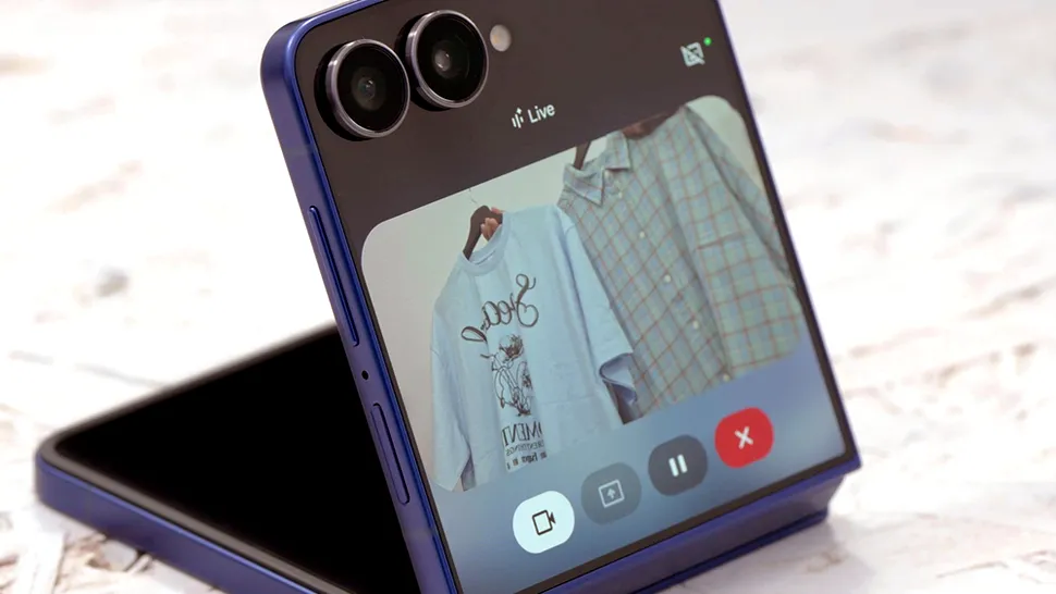 Zvon: detalii despre camerele de pe Samsung Galaxy Z Flip 8