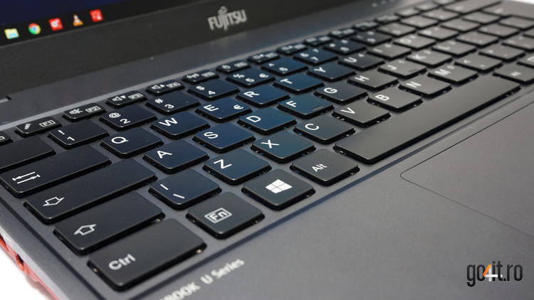 Fujitsu U938 Red