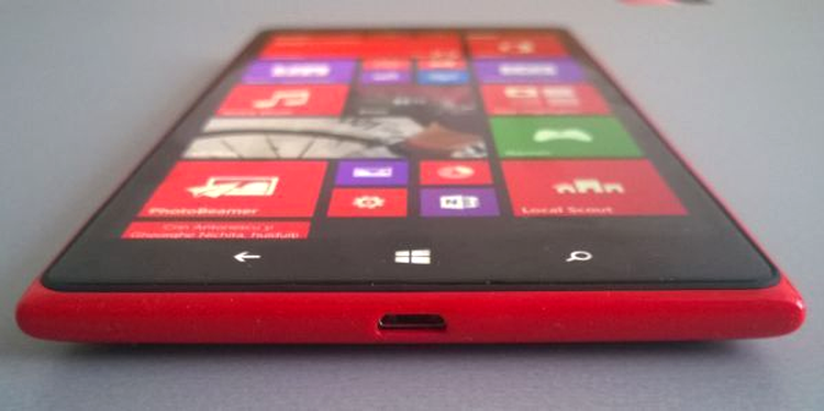 Lumia 1520 are ecran IPS