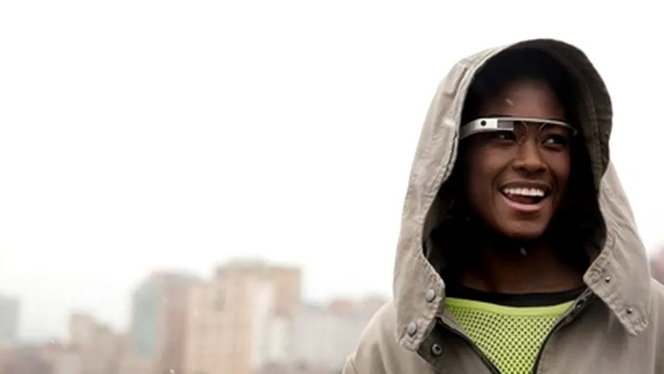 Google Glass nu este un produs mort, afirmă Eric Schmidt