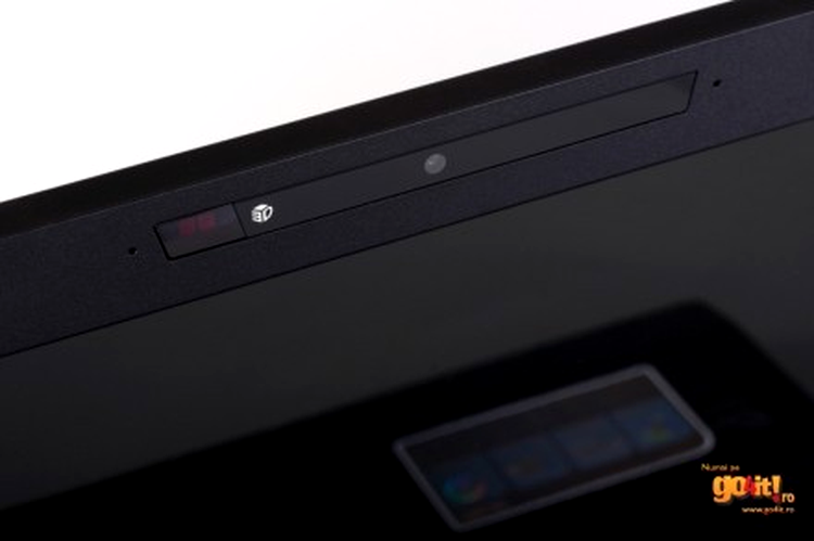 Modulul de sincronizare pentru ochelarii Nvidia 3D Vision