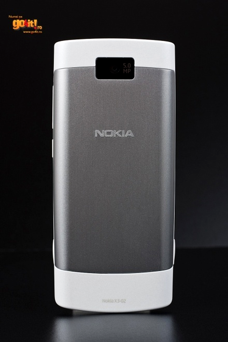Nokia X3-02 - camera de 5 MP fără blitz