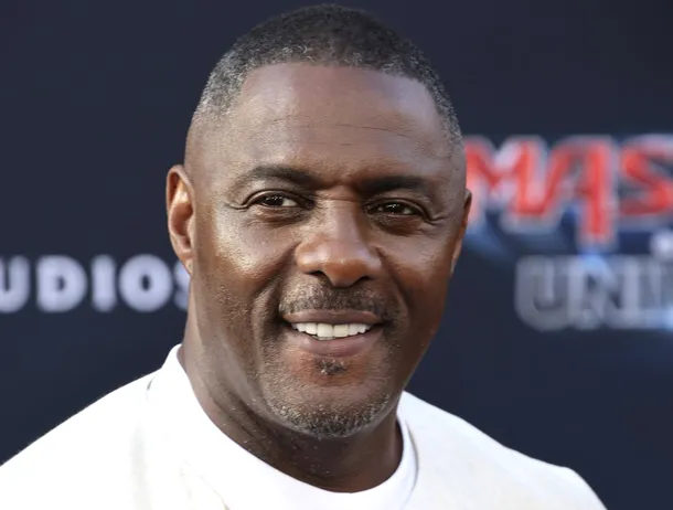 Idris Elba neagă definitiv zvonurile despre James Bond: „Nu am fost niciodată în cursă”