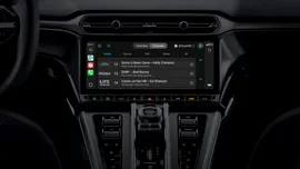 Apple CarPlay întârzie să apară pe Tesla din cauza unor probleme de integrare pentru condusul autonom