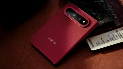 Xiaomi 18 Fold își dezvăluie camerele și un posibil preț înainte de lansare. Are 200 MP, trei senzori Leica și o baterie de 6.000 mAh