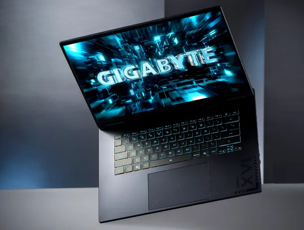 Review GIGABYTE Gaming A16 Pro DXH: laptop pentru cele mai solicitante jocuri ale momentului