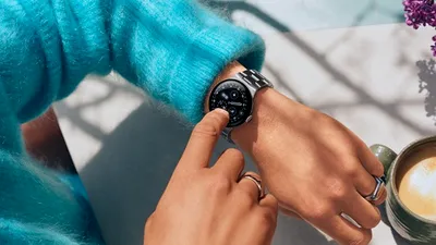 Pixel Watch 4: design actualizat, funcții noi și mai mult AI. Cât costă