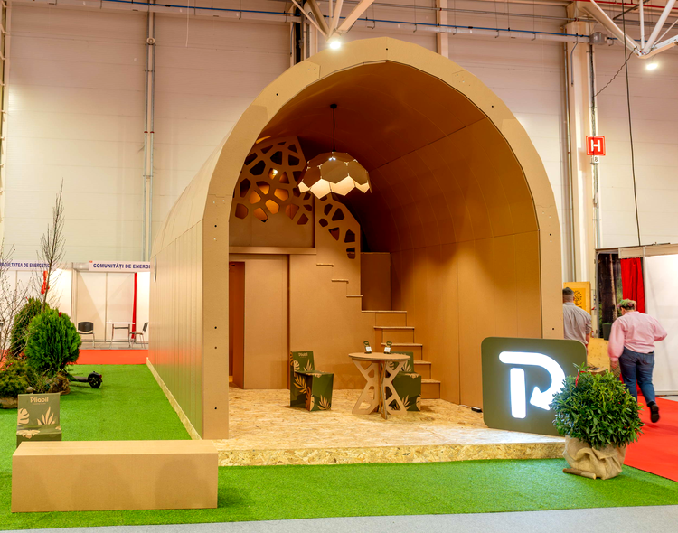 interior casa modulara din carton de la pliabil studio