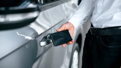 Accesează-ți mașina Volvo sau Polestar direct de pe telefon cu Samsung Wallet