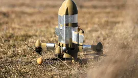 De ce sunt dronele de interceptare folosite de Ucraina acoperite cu bandă adezivă și folie?
