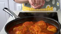 Condimentul care strică orice ostropel de pui. Va deveni amar și va acoperi complet gustul de usturoi