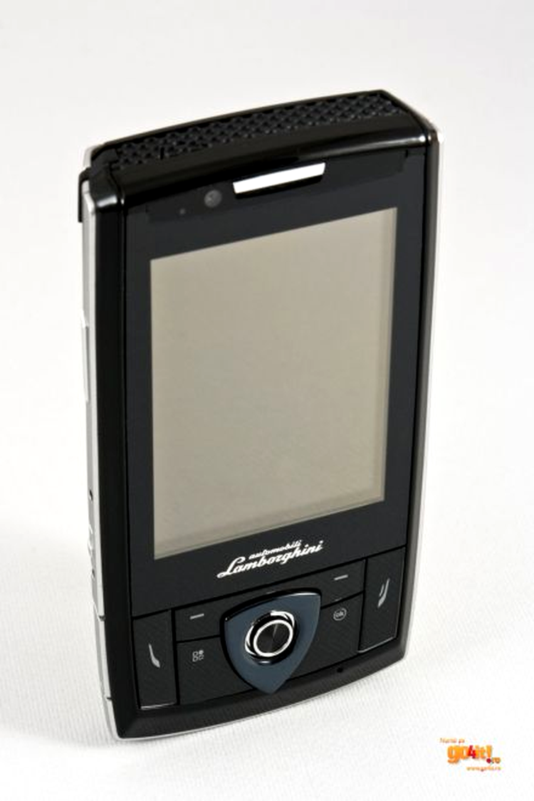 Asus Lamborghini ZX1 - ecranul de 2.8