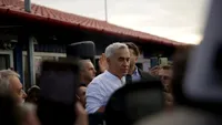 Susținătorii lui Călin Georgescu au sărit la protestatari. „Dă-i, dă-i!”, strigau cei din mulțime