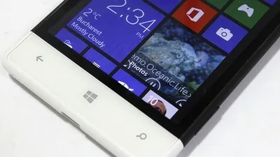 HTC Windows Phone 8S - un mid-range frumos şi accesibil