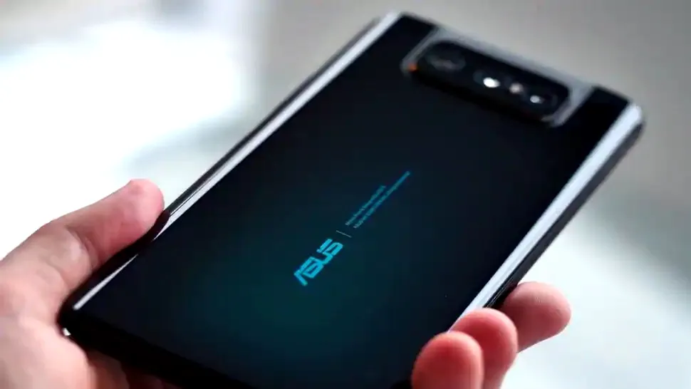 ASUS ar putea lansa ZenFone 8 Mini cu ecran de 5,9