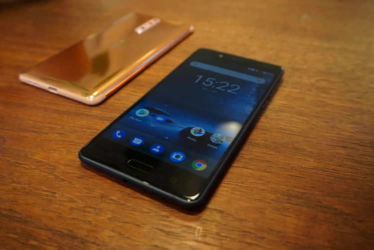 Nokia 8