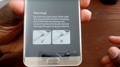 Samsung rezolvă problema stylus-ului de pe Note 5 cu o folie pentru ecran